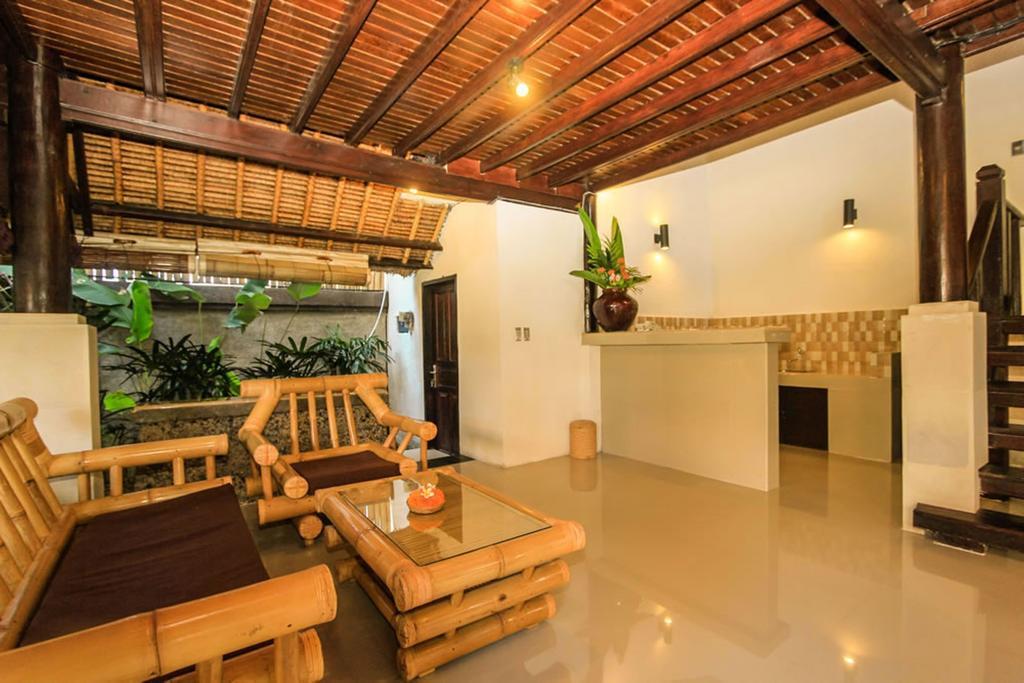 Radiant Jepun Villa Легиан Стая снимка